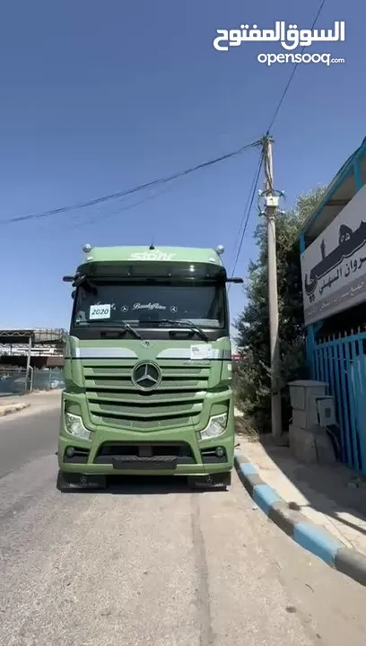 سيارة شحن مرسيدس  2020 mb5 قياس 2545 مع ونش طوب نوع palfinggr مع صندوق جناب المنيوم