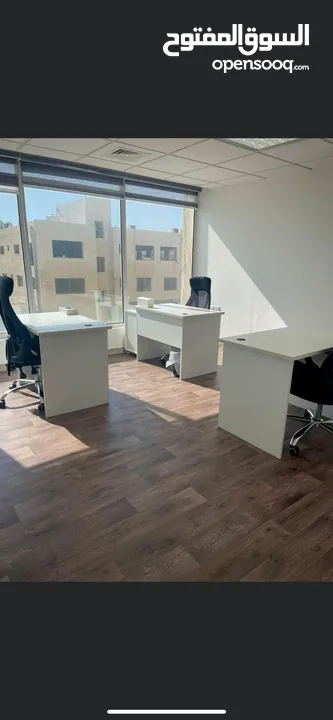 مكتب تجاري للابجار مع خدمات او دون.. بموقع اسراتيجي بخلدا