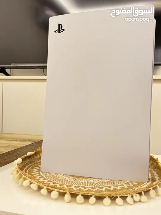 بلايستيشن 5 نظيف جدا بحال الوكالة استعمال خفيف جدا playstation5 بليستيشن 5 نظيفة جدا بحال الوكاالة