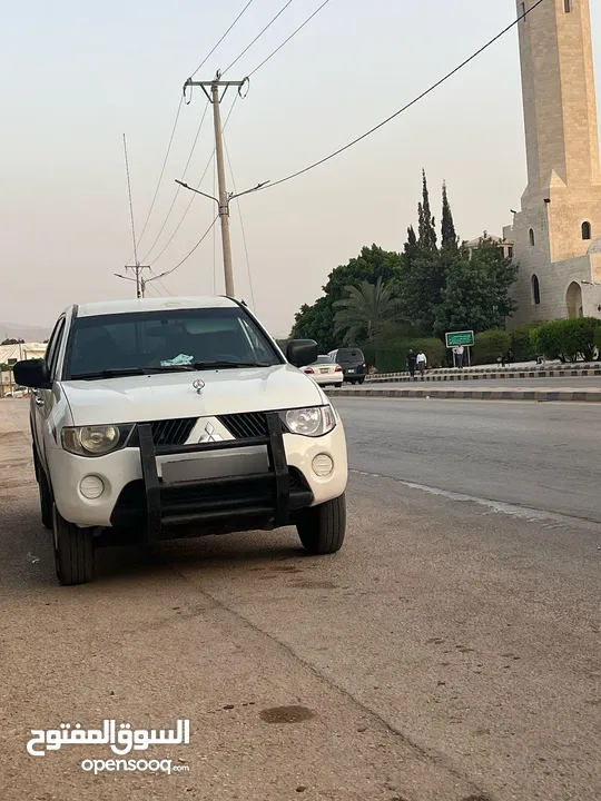 l200 موديل  2009 فحص كامل مالك ثاني من الحره ماشيه 226 الف