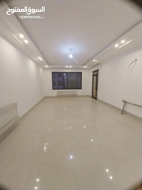 خلدا 245م طابق اول بسعر مناسب