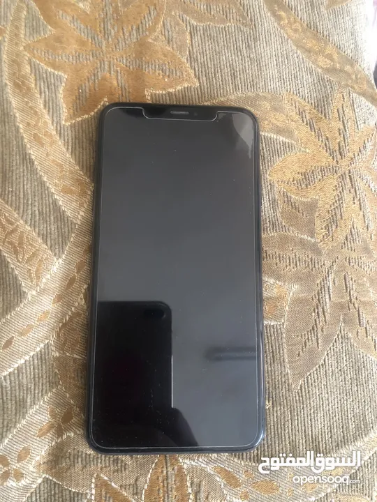 ايفون xs max