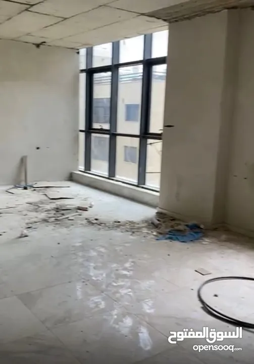 مكتب للبيع دفعة وأقساط - سعر مغري عالكاش