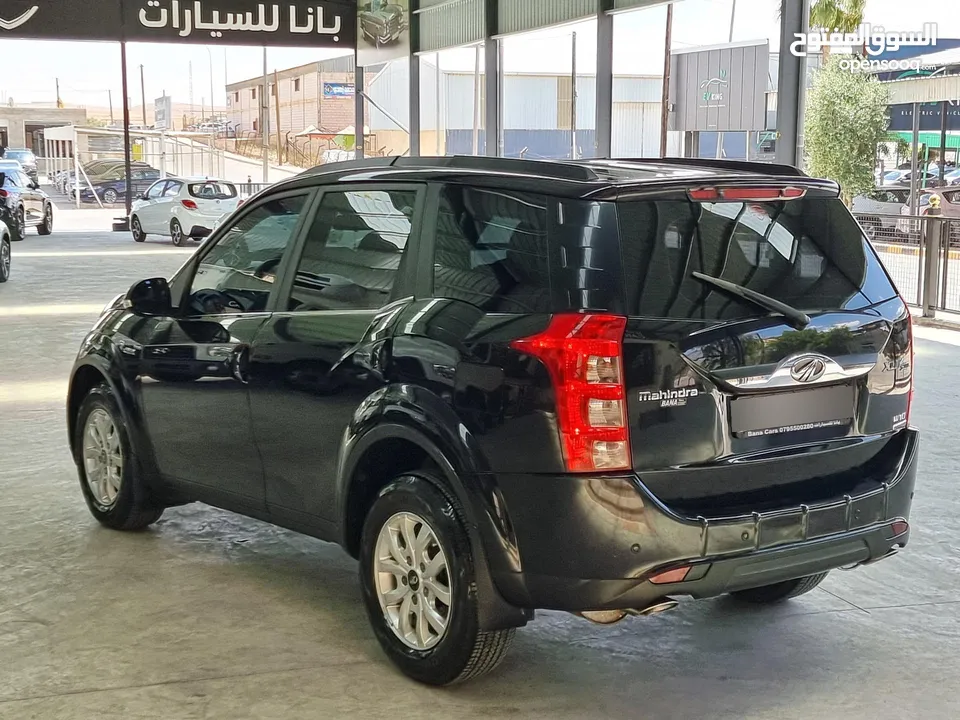 2018 Mahindra XUV500