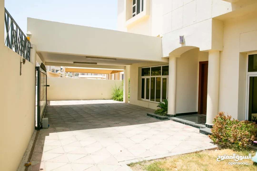 3Me37-Luxurious Spacious 5BHK Villa for rent in MQ near British School