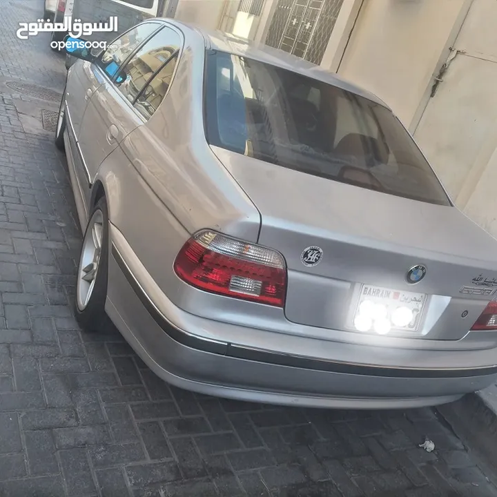 BMW E39 . 528I MODEL 2001...IN VERY GOOD CONDITION...