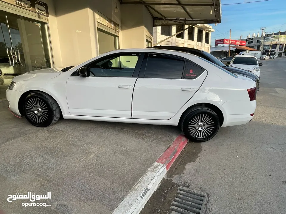 سكودا اوكتافيا 2016 أصل خصوصي بوضع مرتب.