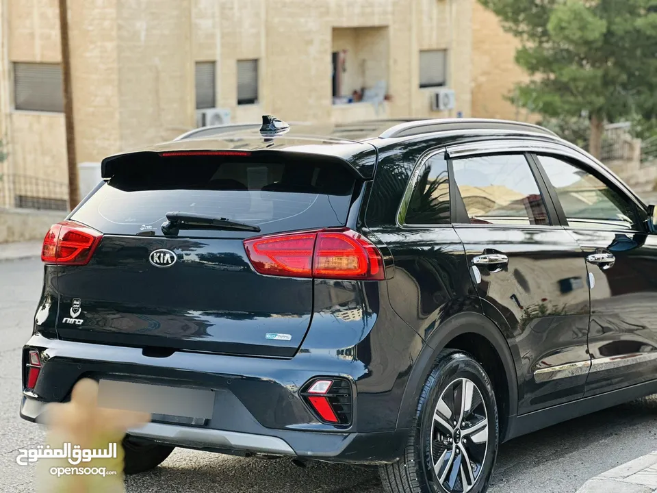 كيا نيرو هايبرد 2020 تورنج فل الفل كاش او اقساط غرفه مميزه لون خمري فتحه