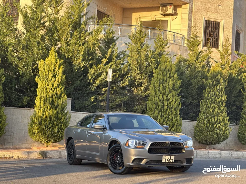 Dodge charger model 2011 (3600cc) for sale