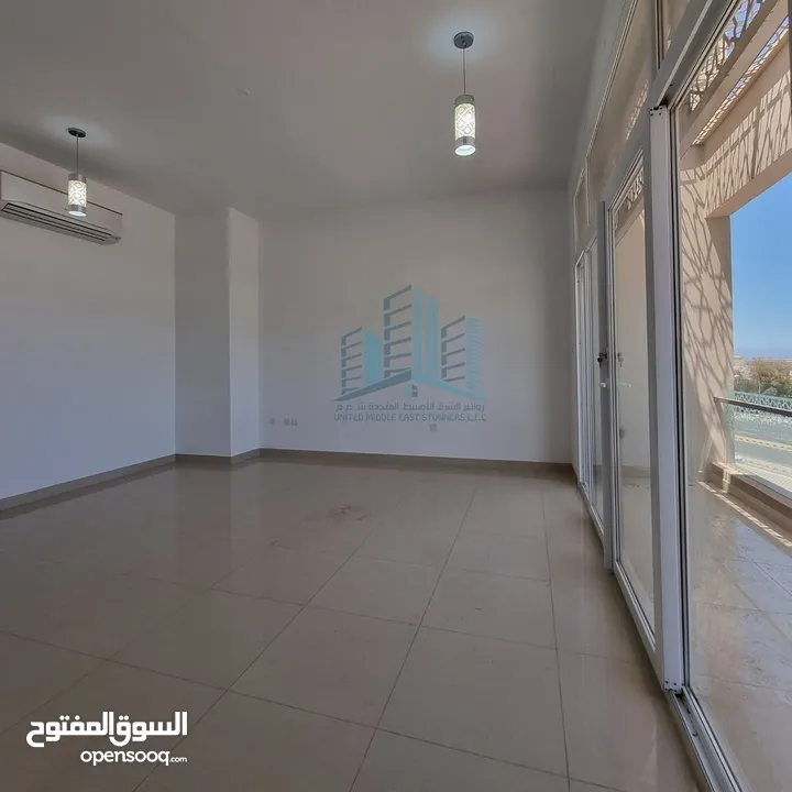Luxurious 5 BR Villa with City View in MQ