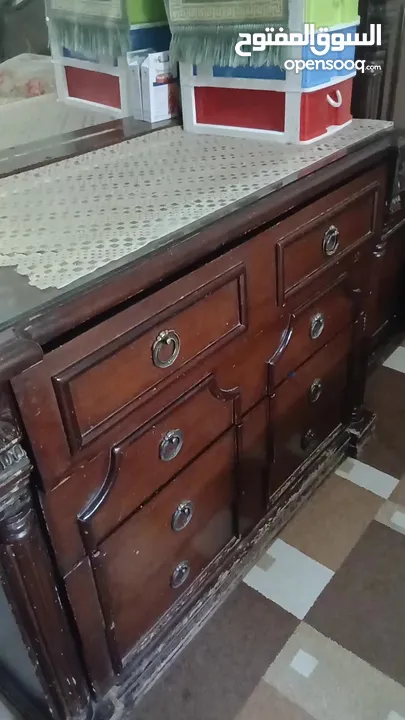 غرفة نوم  نظيفه
