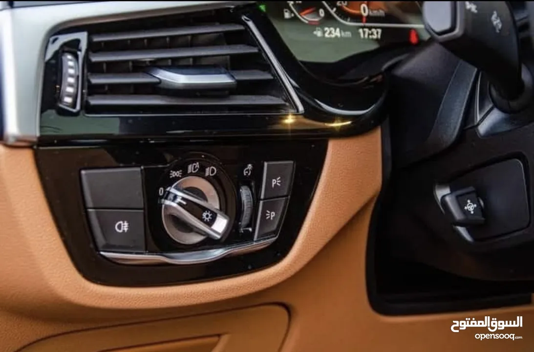 Bmw 520i 2022 للبيع ممشى (6) آلاف كيلو فقط