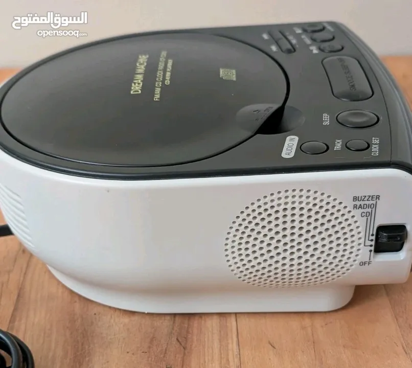Digital Clock Radios with CD Player  راديو مع ساعه ديجتال رقم كبير وواضح  مع منبه و مشغل اسطوانات CD