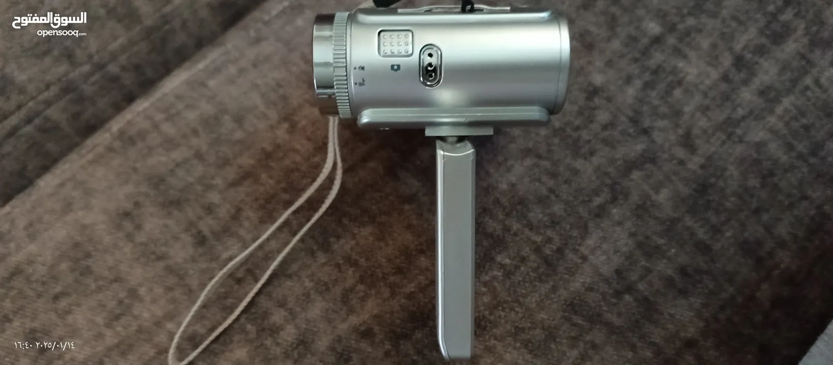 كاميرا عدد2 الاولي panasonic شريط عادي vhs والثانية Dv cam ديجيتال