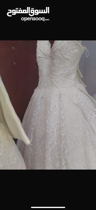 فساتين أعراس للبيع
