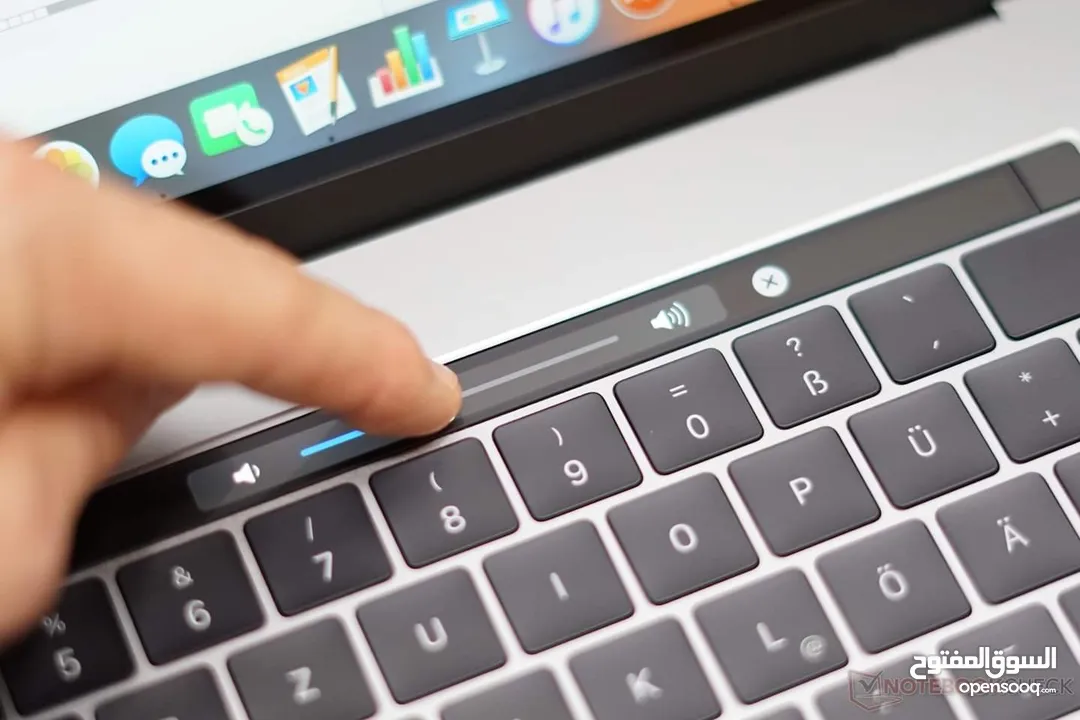 MacBook Pro 15inch 2017 i7 2GB AMD