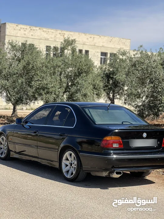 Bmw 520i e39 بي ام دبليو دب جير عادي الرجاء التواصل على رقم بالاعلان  ا2003