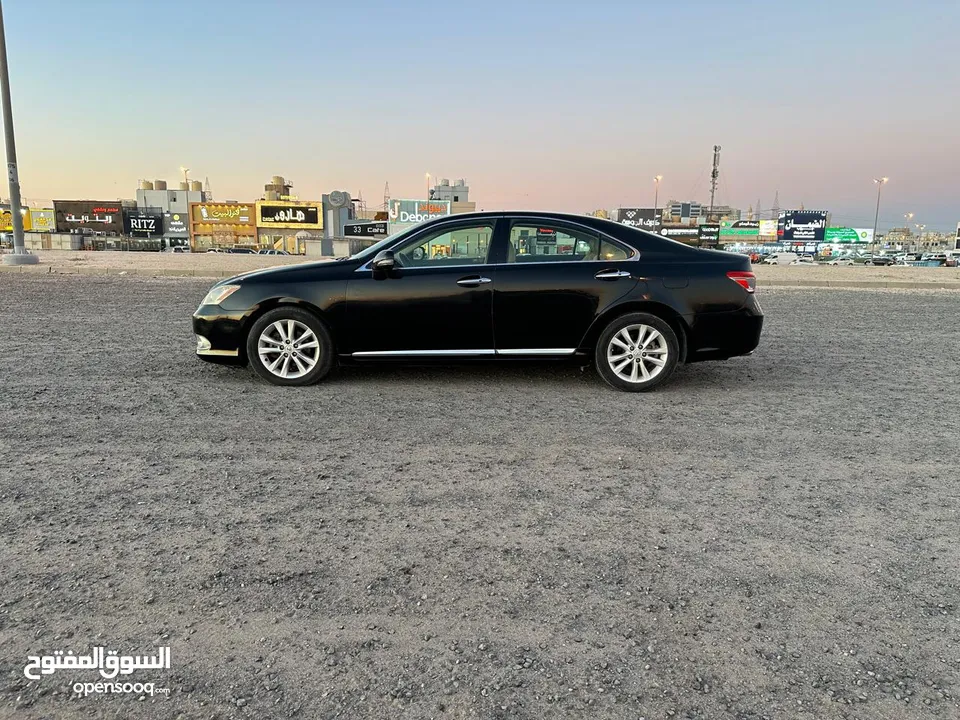 لكزس ES 350 موديل 2011