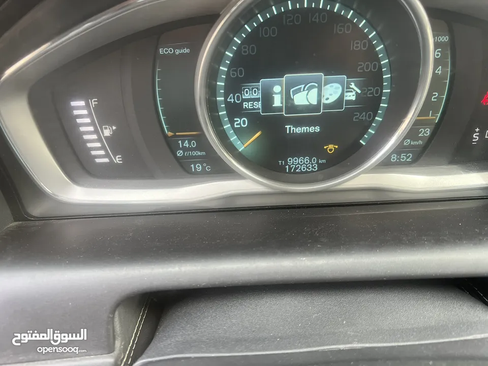 فولفو موديل 2014 —XC 60 بحاله ممتازه شرط الفحص