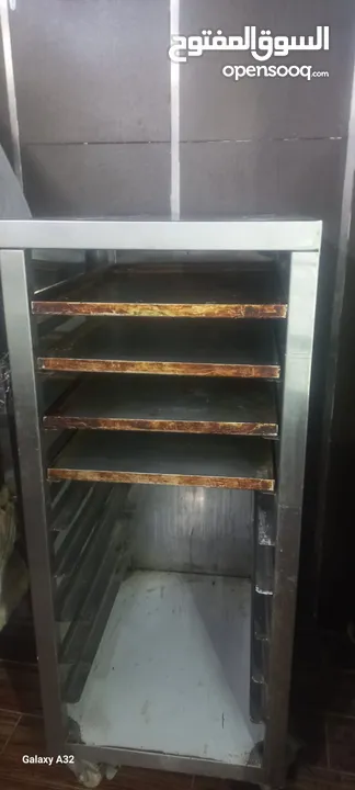 مشروع مطعم معجنات وبيتزا متكامل للبيع مع كافة المعدات الجديدة ورخصة مطعم شامل،بداعي العودة إلى سوريا