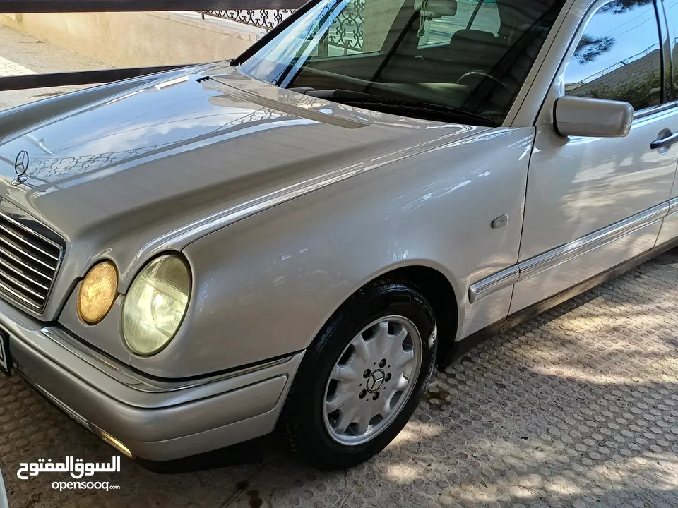 مرسيدس e200 قرش و نص 1996