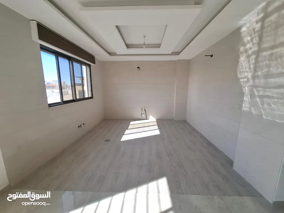 شقة غير مفروشة للبيع ( Property ID : 41332 )