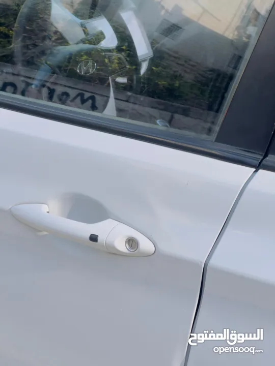 اكسنت. كوري. بصمه. بسعررر حرق. يا بتلحق يا ما بتلحق