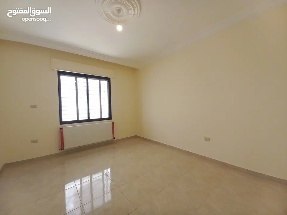 Unfurnished Apartment For Rent In Abdoun  ( Property 33472 )-174813243