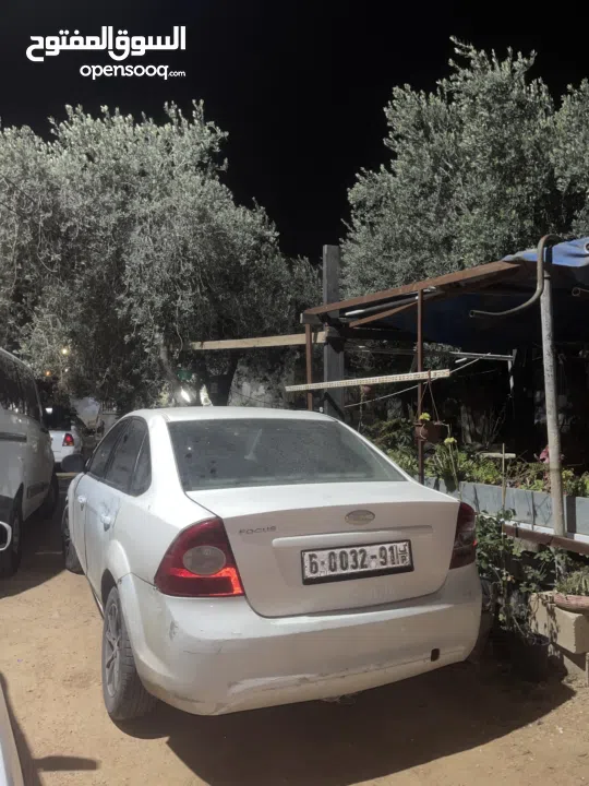 فورد فوكس 2006 سيارة مرخصة مأمنة بصلاة عنبي
