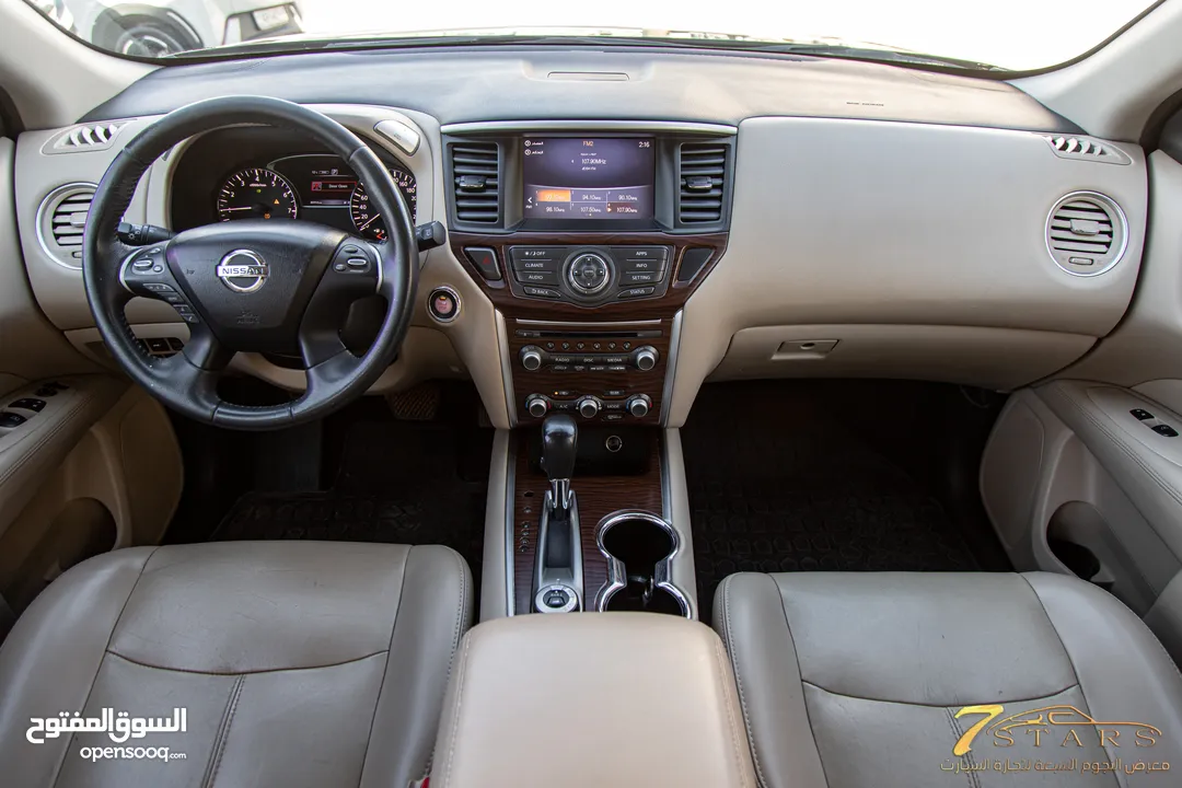 Nissan Pathfinder SV 2018  السيارة وارد الشركة و قطعت مسافة  80,000  كم فقط