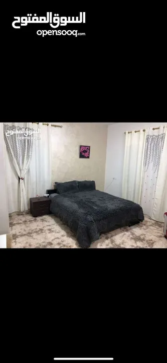 شقة غرفتين موقع مميز وهادئ