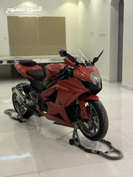 سوزوكي Gsxr1000