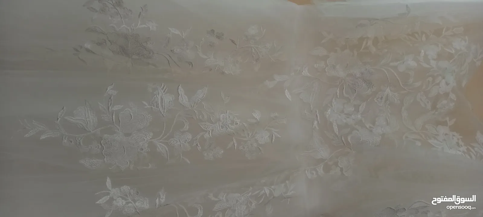 فساتين زفاف عدد 2 من jolly chic  مقاس xl  و 4xl للبيع