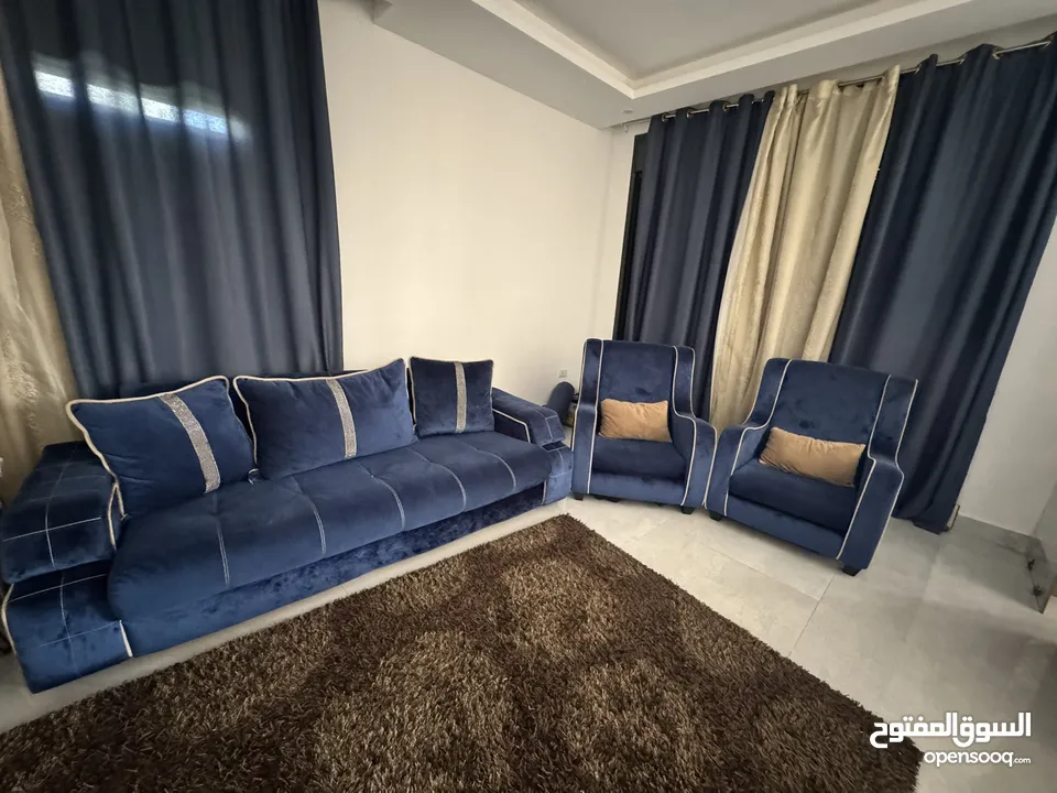 طقم طاولة سفره و كنب للبيع