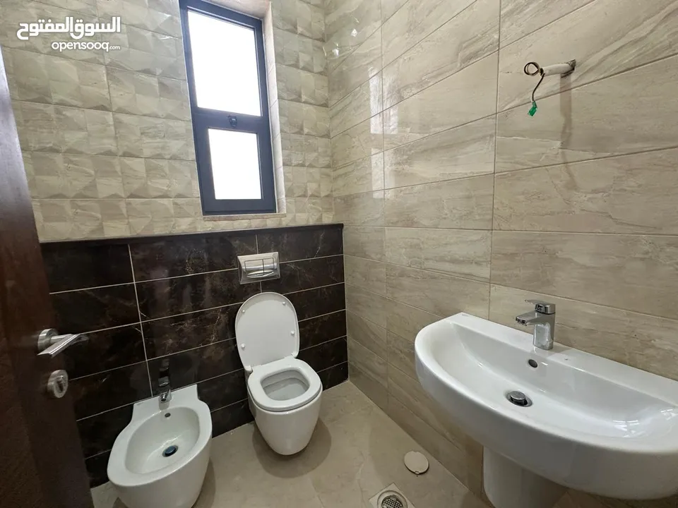 Villa for sale in Airport Road ( Property 42868 )-174804489