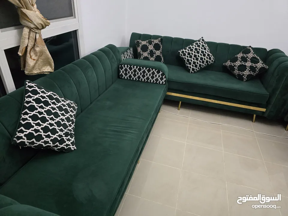 طقم كنب فخم  للبيع العاجل بغرض السفر   2sofa in excellent condition  for urgent sell