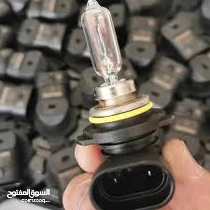 لمبة سيارة أمامي