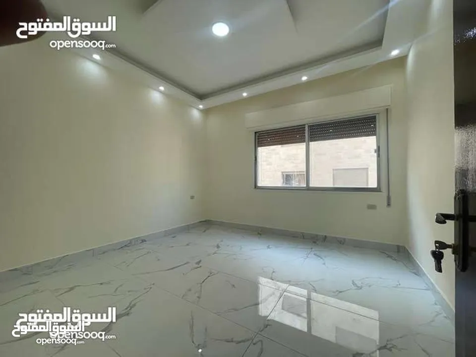 شقه لقطه استثماريه سكنيه مميزه و محدثه للبيع بسعر مغري جدا مقابل جامعه الاميرة سميةو الجمعية الملكية