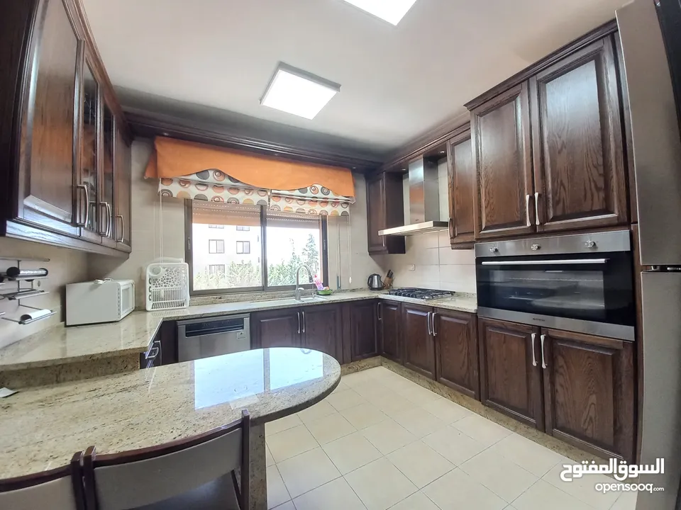 شقة مفروشة للإيجار في عبدون  ( Property 33152 )-174964652
