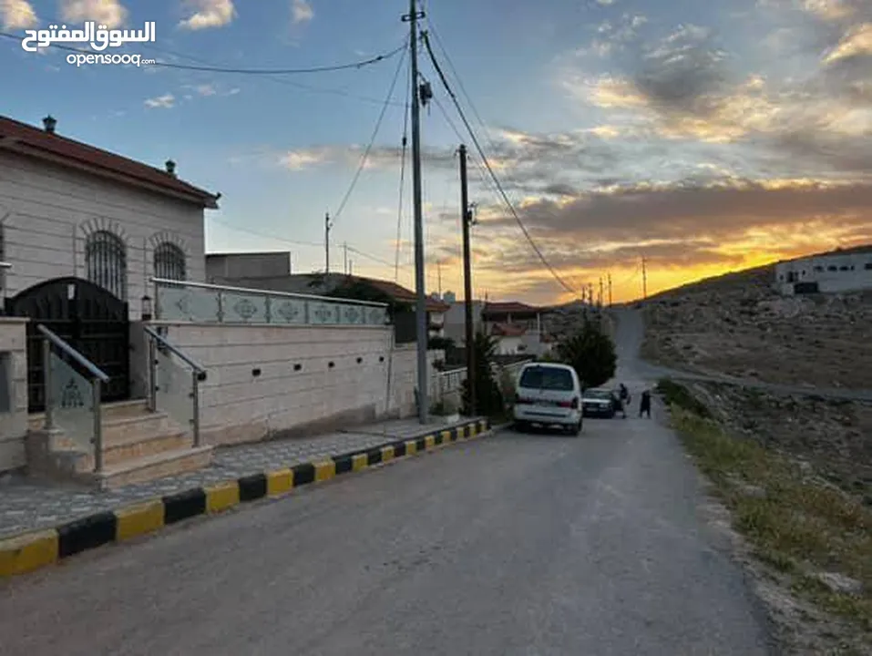 بيت مستقل في اجمل مناطق الزرقاء