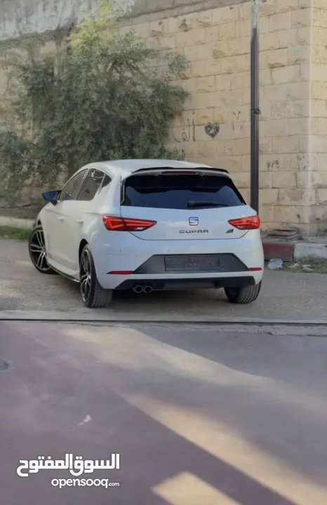 سيات ليون اكسلانص 2018