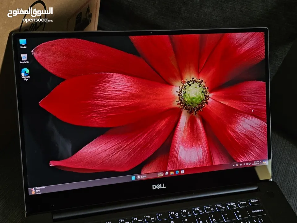 Dell XPS 15 (UAE Model) i7/32gb/1TB 4k Touch - 20gb Graphics - Like New ENG/Arabic