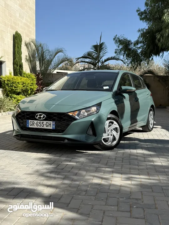 هونداي i20 ترخيص 2023 محرك 1000 بنزين/بطاريه مساعده 48v جير أوتوماتيك