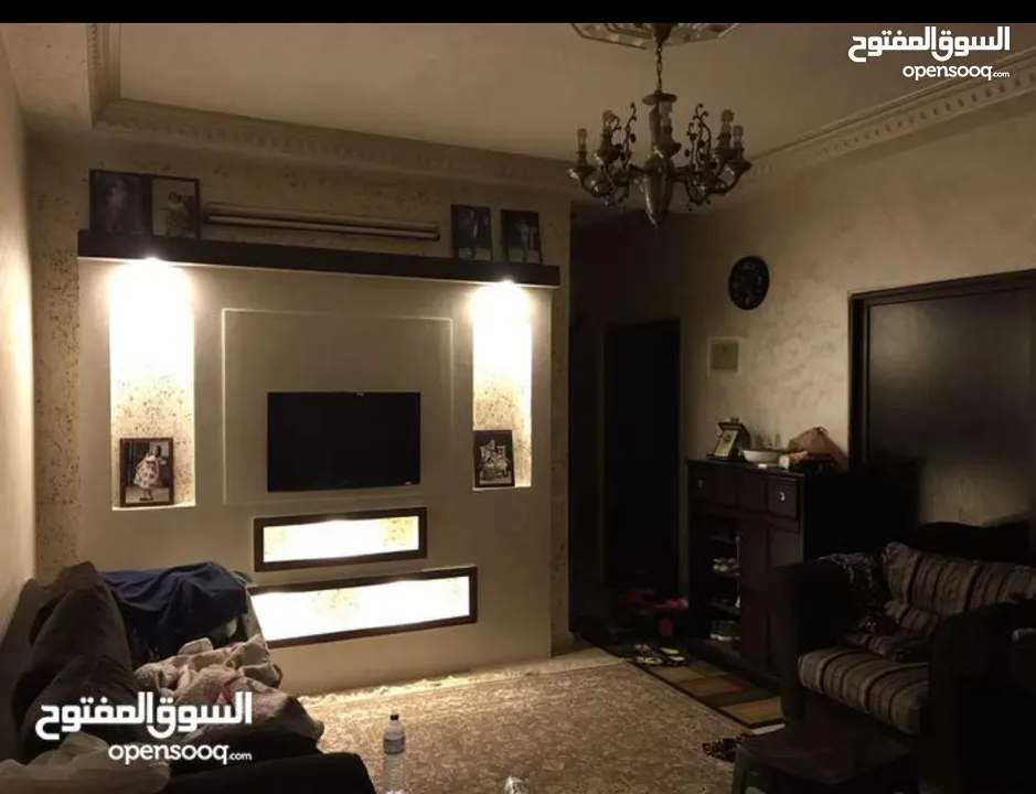 شقة للبيع في أم زويتيه