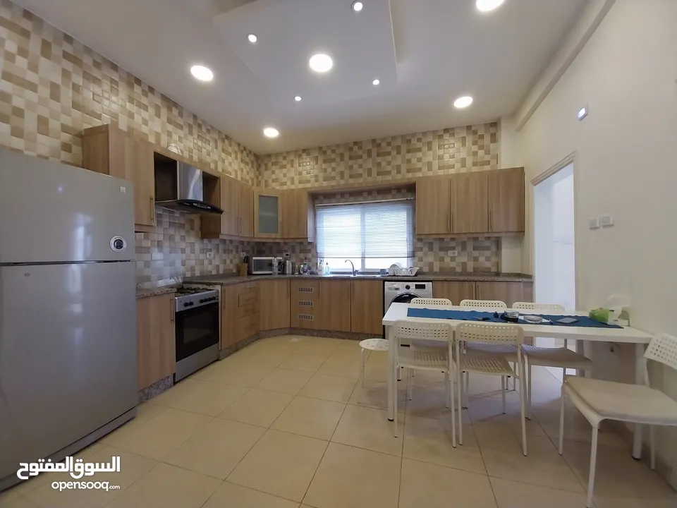 شقة للايجار في الويبده  ( Property 36470 )-175080993