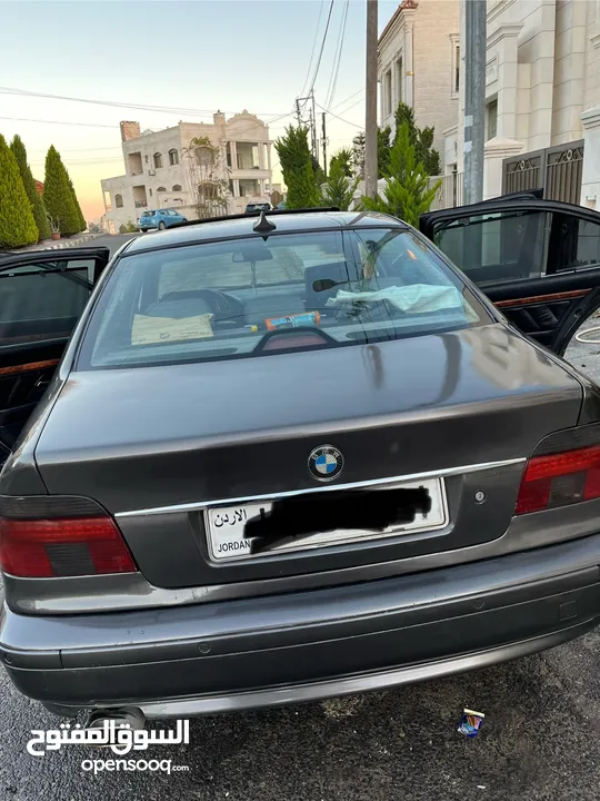 BMW 525i قابل للتفاوض