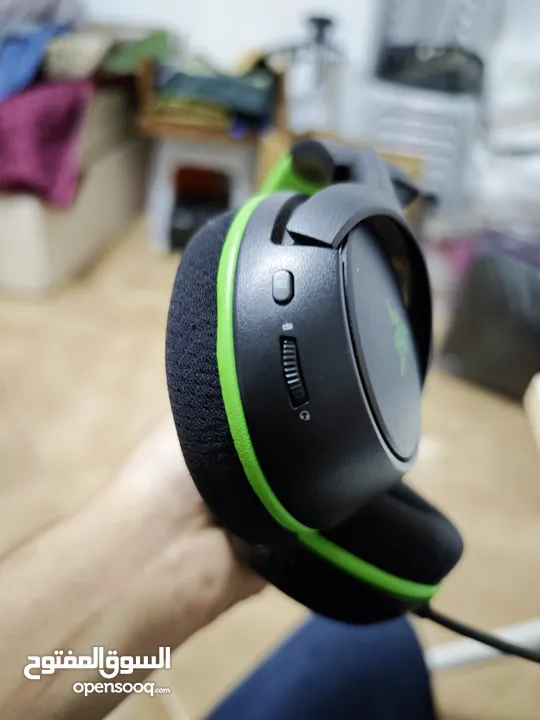 اكس بوكس سيريس اكس مع ايد عدد 2 وحده خربانه أو ايد 2 Elite Seriesمع سماعت ريزر الخاصه بل Xbox x