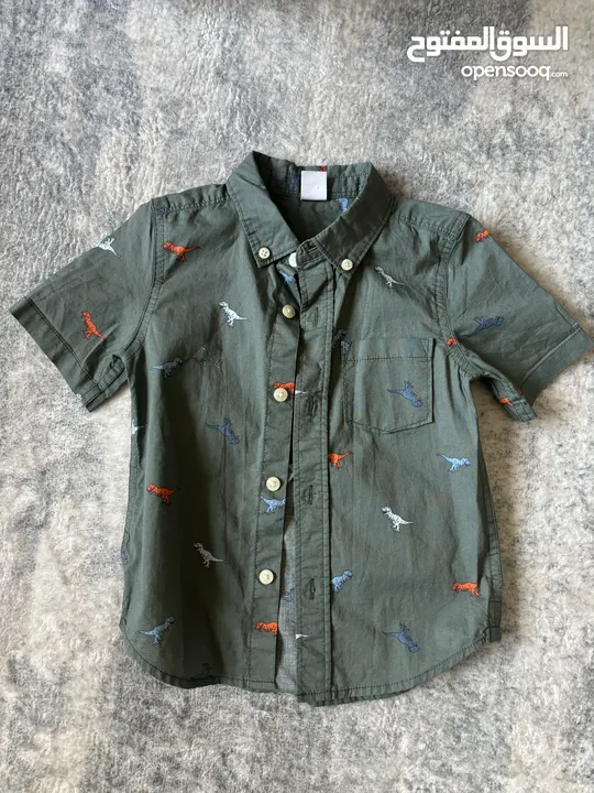 Mix brands boy clothes 3-4 years.