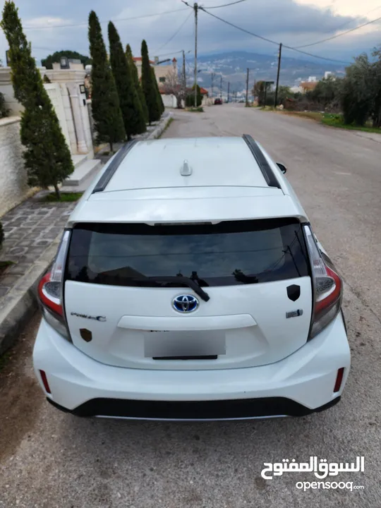 تويوتا بريوس سي 2018  للبيع    TOYOTA   PRIUS C 2018 for Sale   موديل 2018   ترخيص جديد لغاية 2/2026