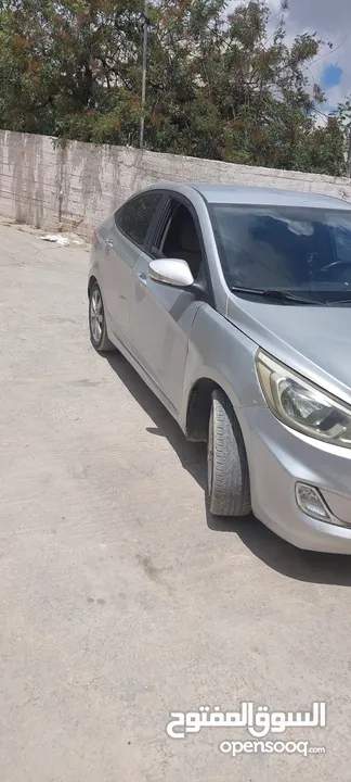 هنداي اكسنت 2017 ترخيص 2016 ماشية 168 الف متور 1400 جير 6غيار